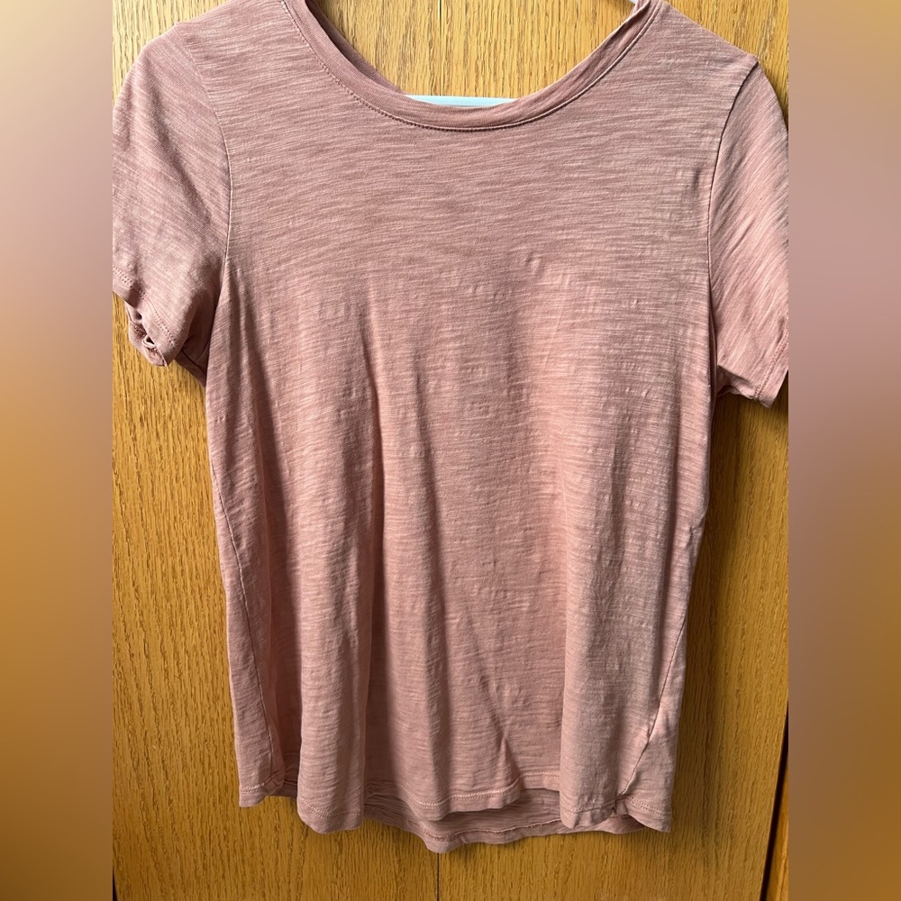 Old navy shirt size small